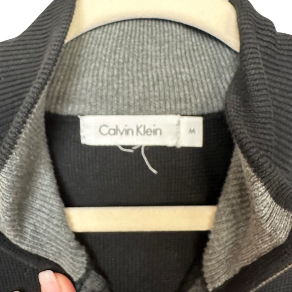 Calvin Klein Men's Black and Gray Sweater medium - Picture 3 of 4